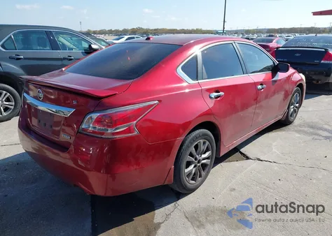 2015 Nissan Altima 2.5 S from USA, damaged, VIN 1N4AL3AP0FC469322